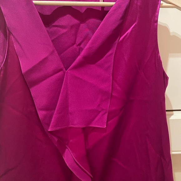 Fuscia blouse silk material - Picture 2 of 3